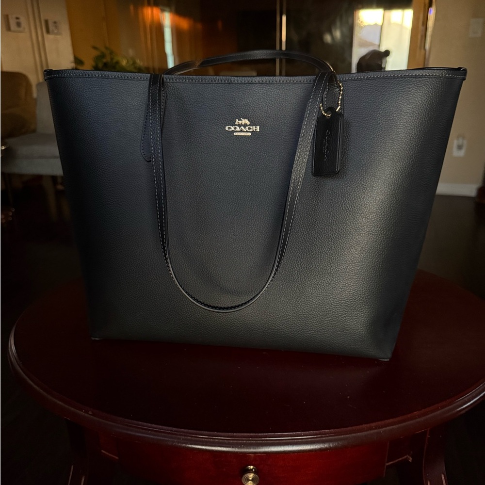 City Tote Bag